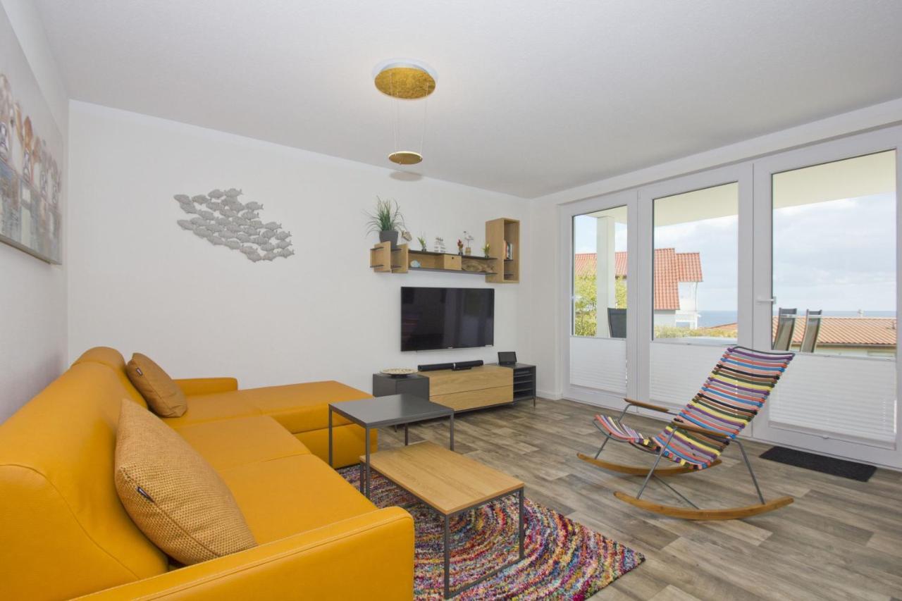 Mit Meerblick Und Terrasse, Gratis Nutzung Vom Ahoi Erlebnisbad Und Sauna In Sellin - Meeresblick Fewo 68 Goehren  Exterior photo